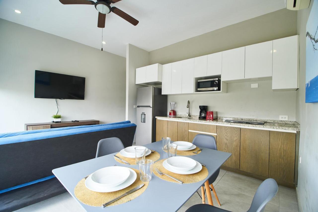 Aparthotel Torre 42 Playa Del Carmen By Lockey Extérieur photo