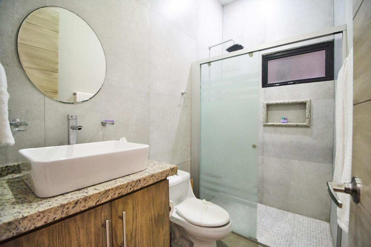 Aparthotel Torre 42 Playa Del Carmen By Lockey Extérieur photo