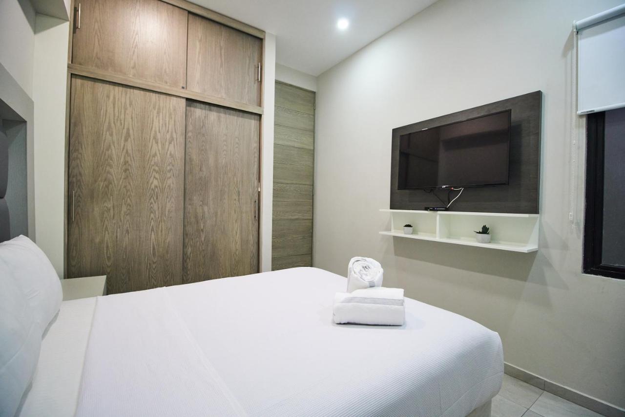 Aparthotel Torre 42 Playa Del Carmen By Lockey Extérieur photo