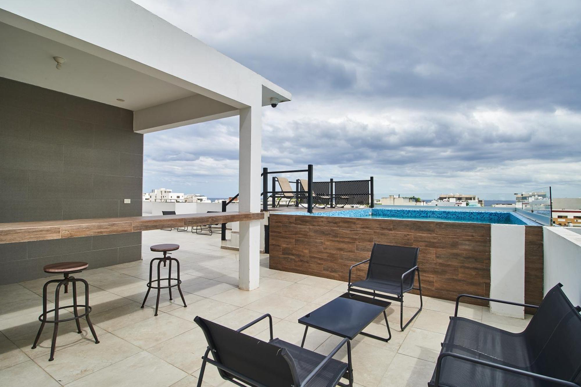 Aparthotel Torre 42 Playa Del Carmen By Lockey Extérieur photo